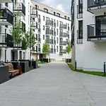 Stylish & Comfy Garbary Apartments With Parking By Noclegi Renters
