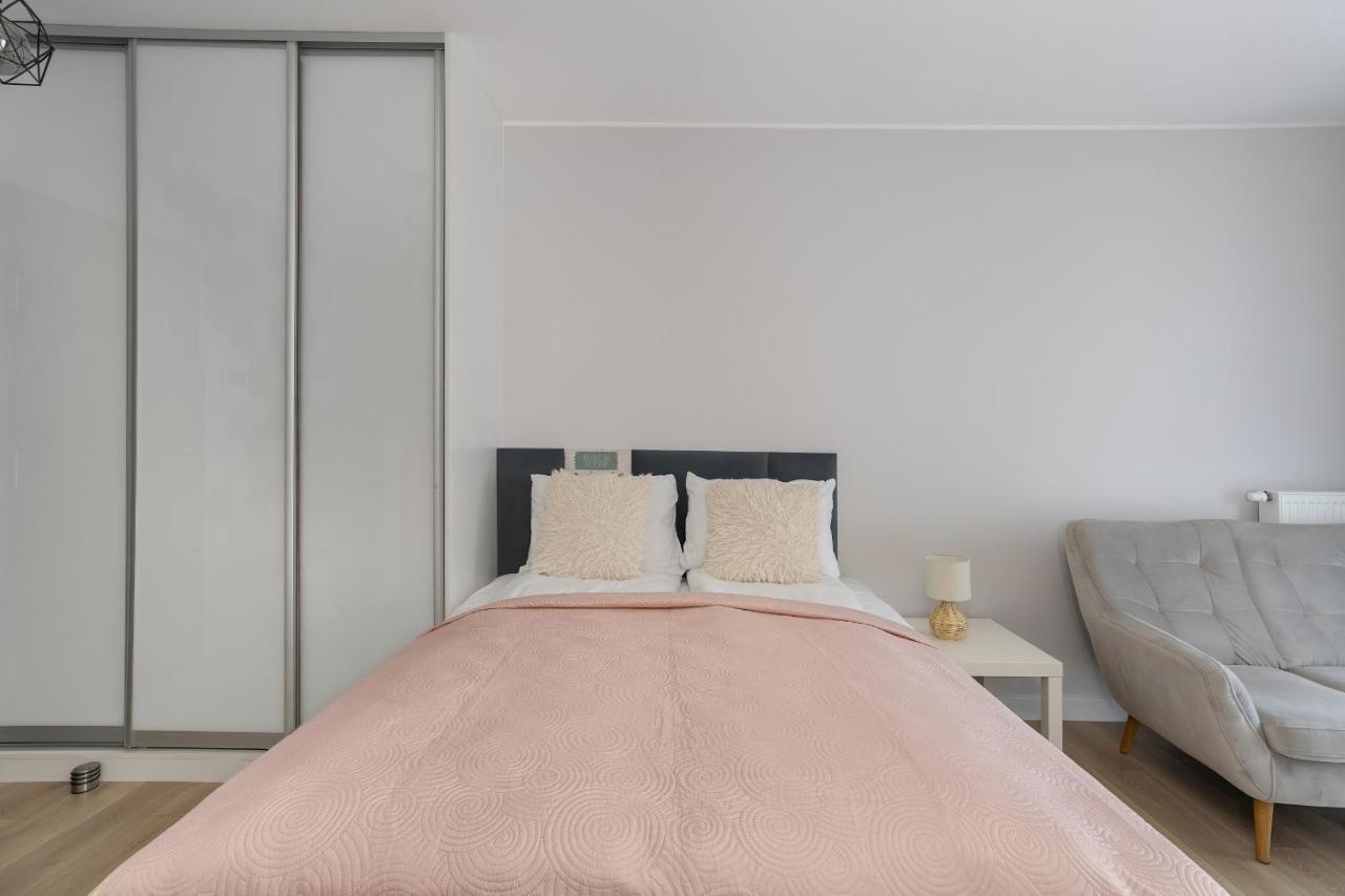 Apartamento Stylish & Comfy Garbary With Parking By Renters Poznań