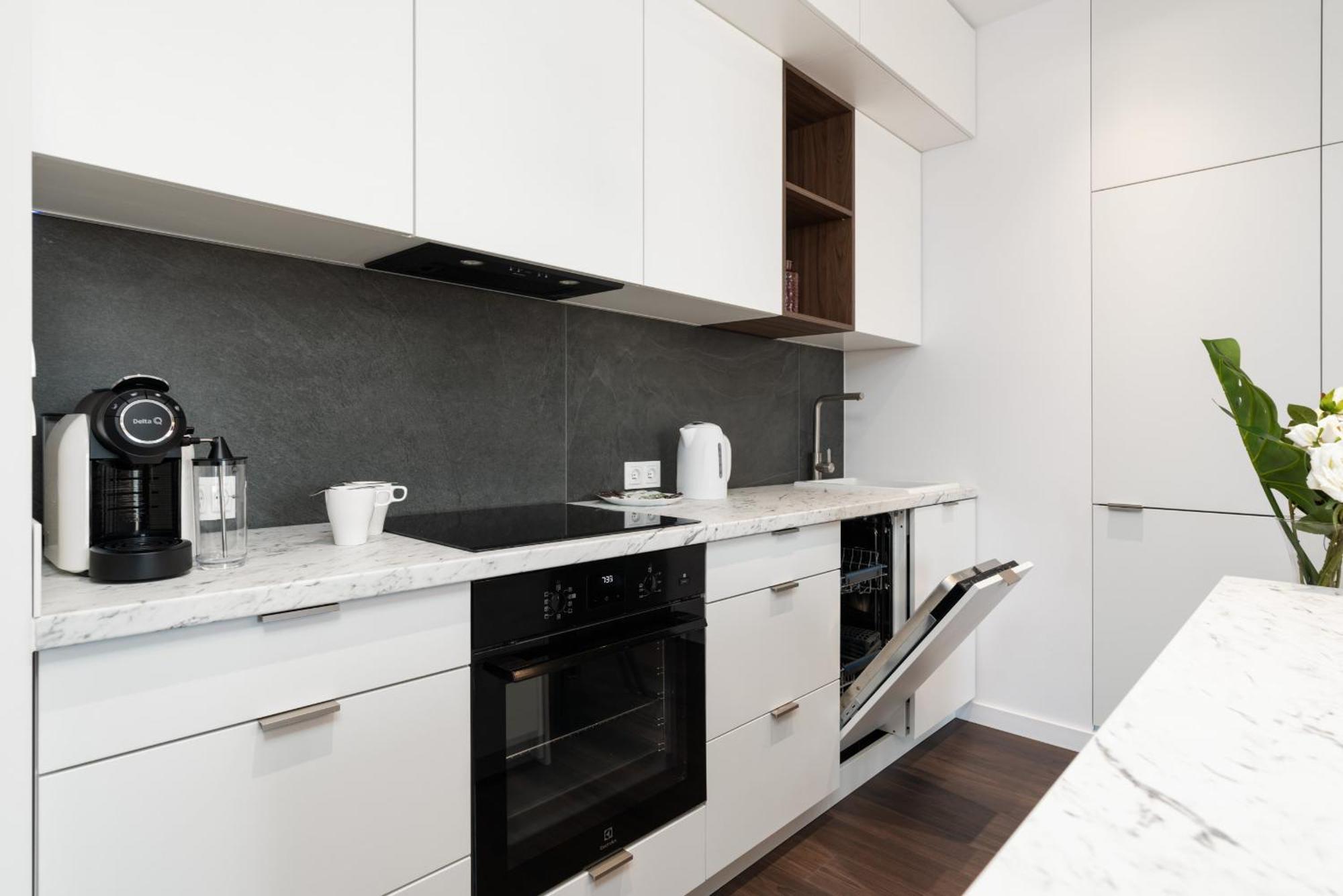 Stylish & Comfy Garbary With Parking By Renters Poznań