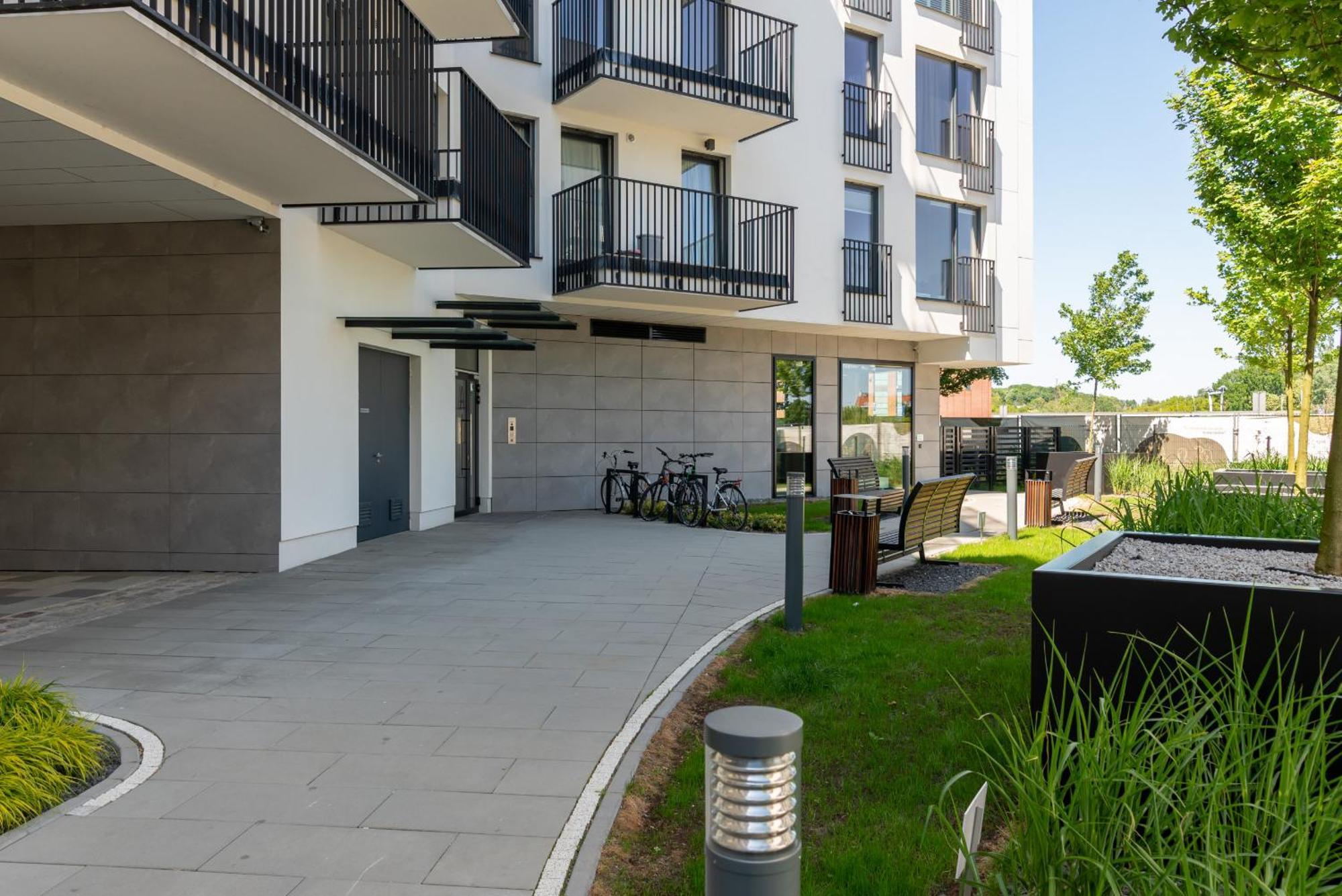 Apartamento Stylish & Comfy Garbary With Parking By Renters