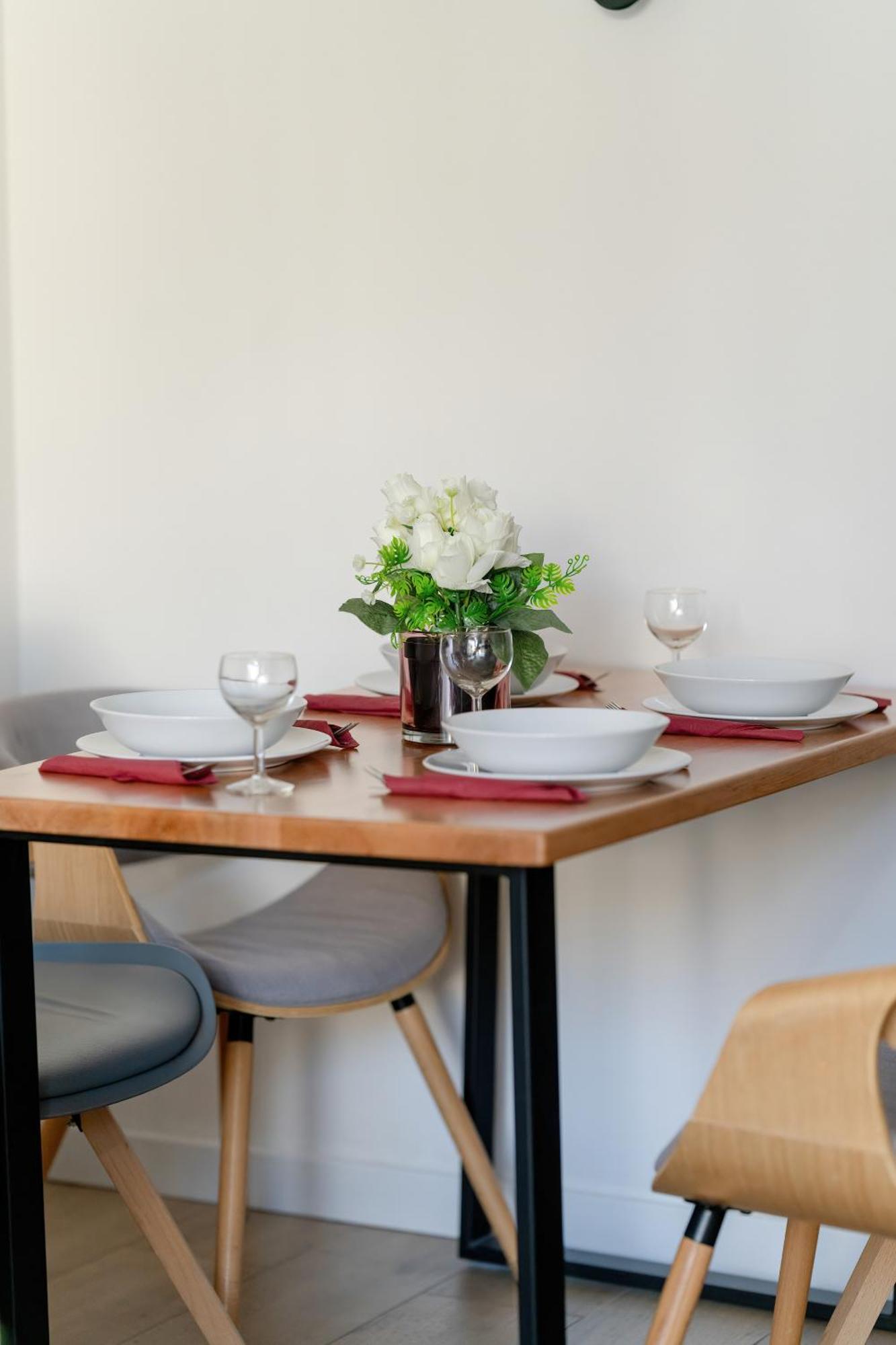 Stylish & Comfy Garbary With Parking By Renters Apartamento Poznań
